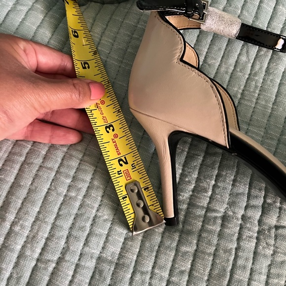 NWT Nine West Gynwth 5.5 off white/cream color - Picture 4 of 5